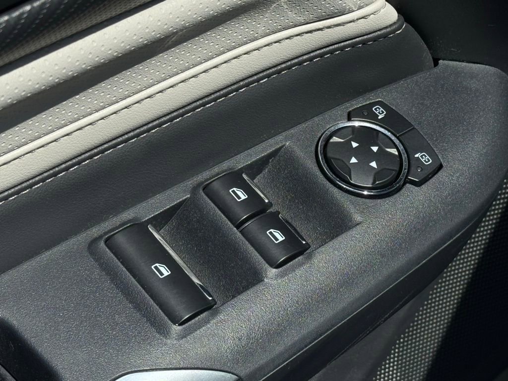 Used 2024 Ford Mustang Premium image 13