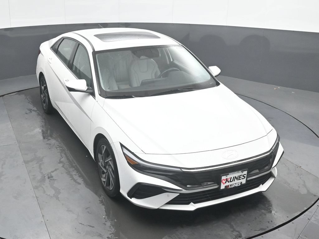 Used 2024 Hyundai Elantra Limited FWD image 33
