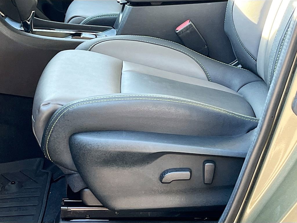 Used 2025 Subaru Ascent Onyx Edition image 18