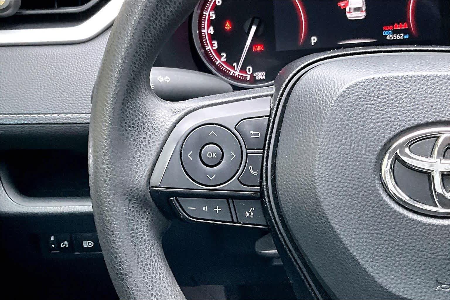 Certified 2023 Toyota RAV4 LE FWD image 24