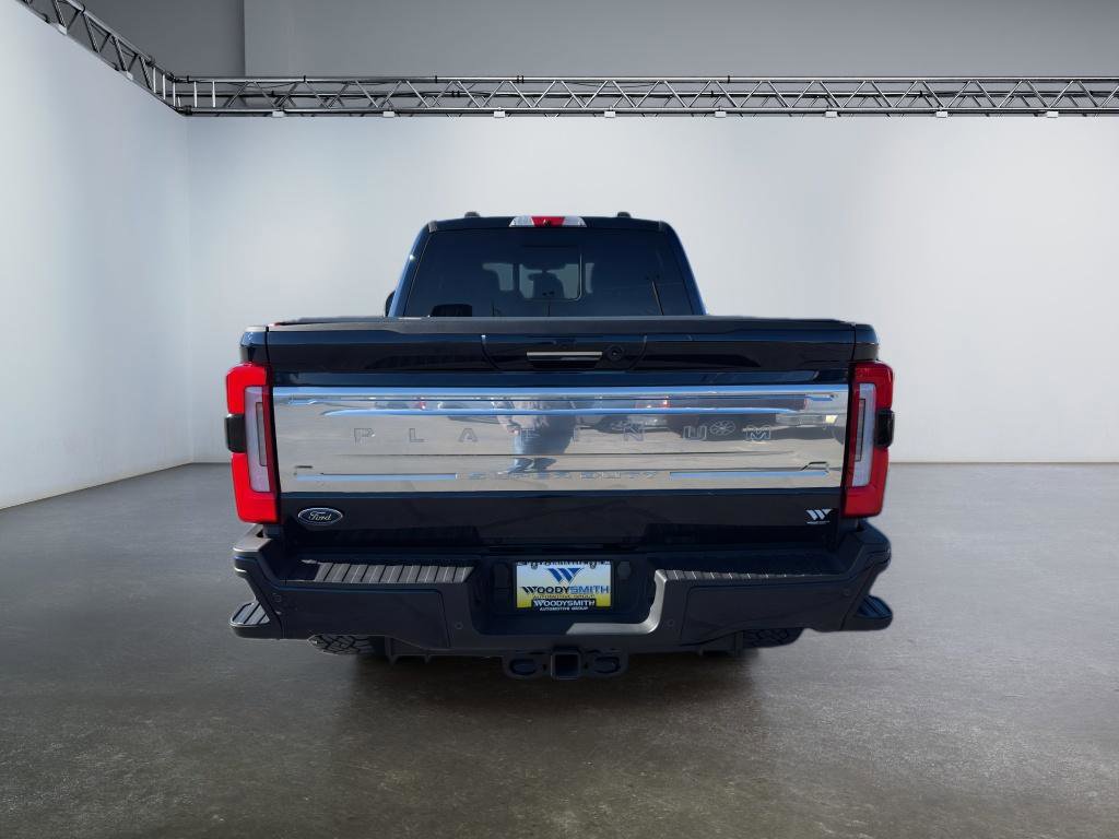 Used 2023 Ford F350 Platinum w/ FX4 Off-Road Package AWD/4WD image 4