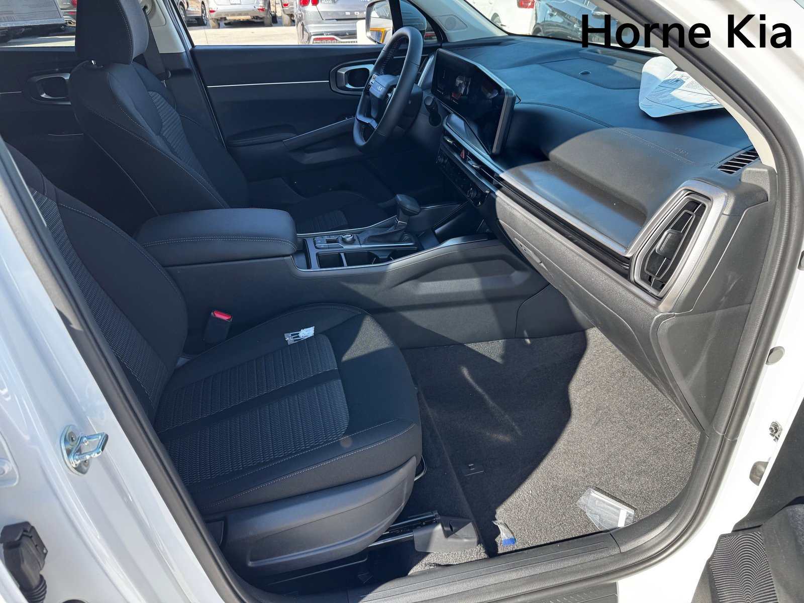 New 2026 Kia Sorento LX image 17