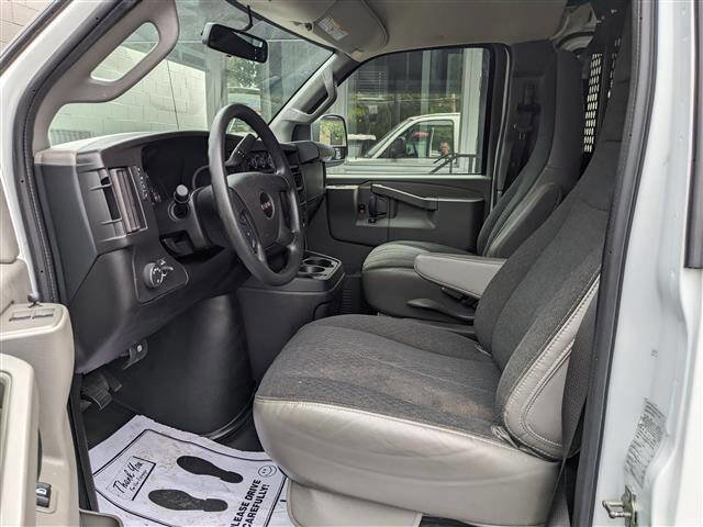 Used 2024 GMC Savana 2500 w/ Driver Convenience Package image 8