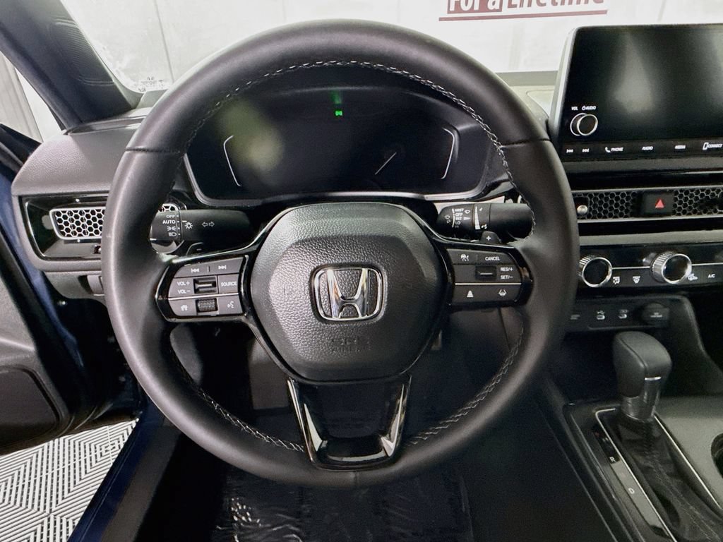 Used 2025 Honda Civic Sport image 19