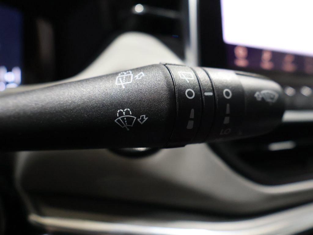 Certified 2022 Jeep Compass Limited w/ Elite Group image 42