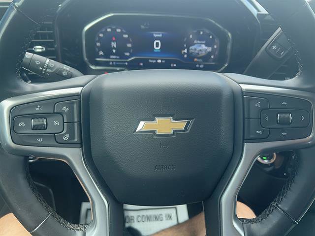 Used 2025 Chevrolet Silverado 1500 LT AWD/4WD image 16