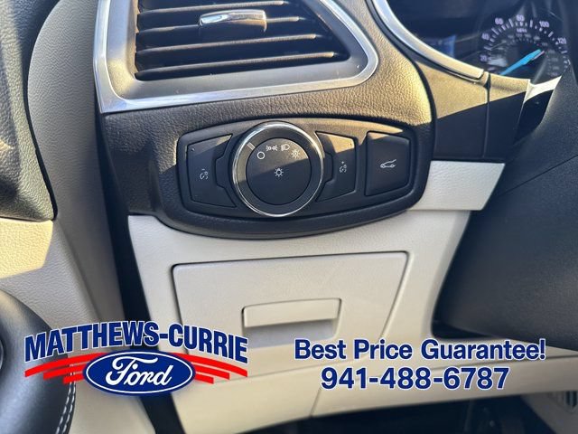Used 2016 Ford Edge Titanium w/ Technology Package FWD image 27