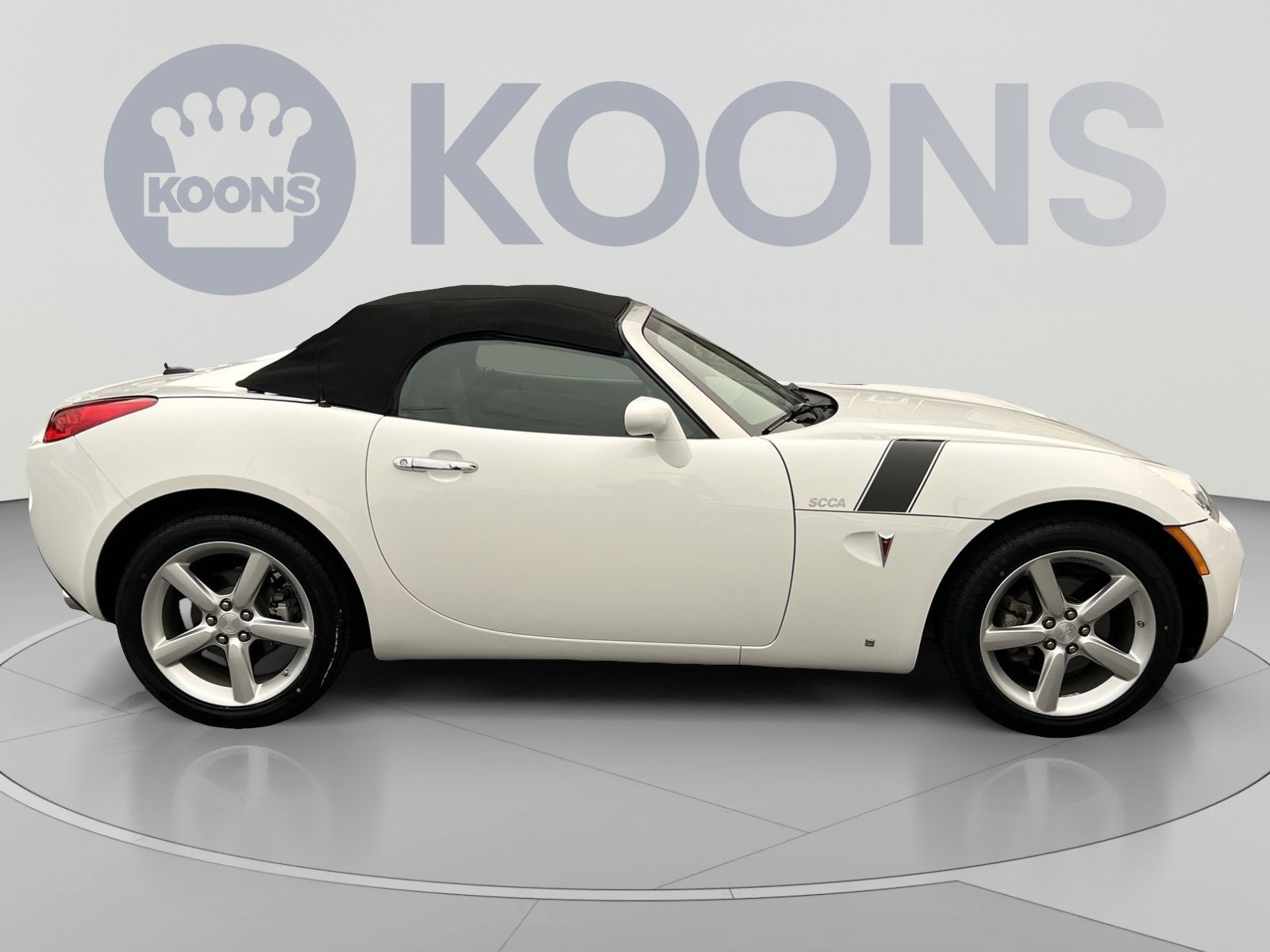 Used 2009 Pontiac Solstice Convertible w/ Preferred Package RWD image 8