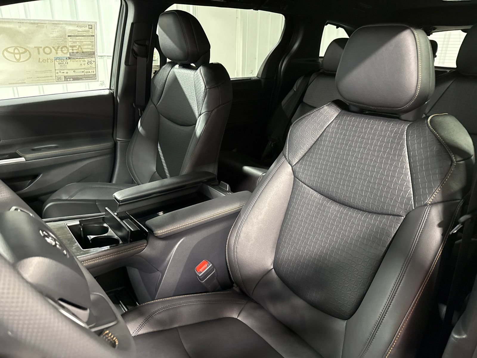 New 2026 Toyota Sienna XLE Woodland Edition AWD/4WD image 25