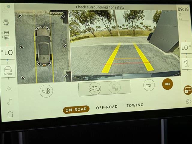 New 2026 Land Rover Range Rover Long Wheelbase SE image 12