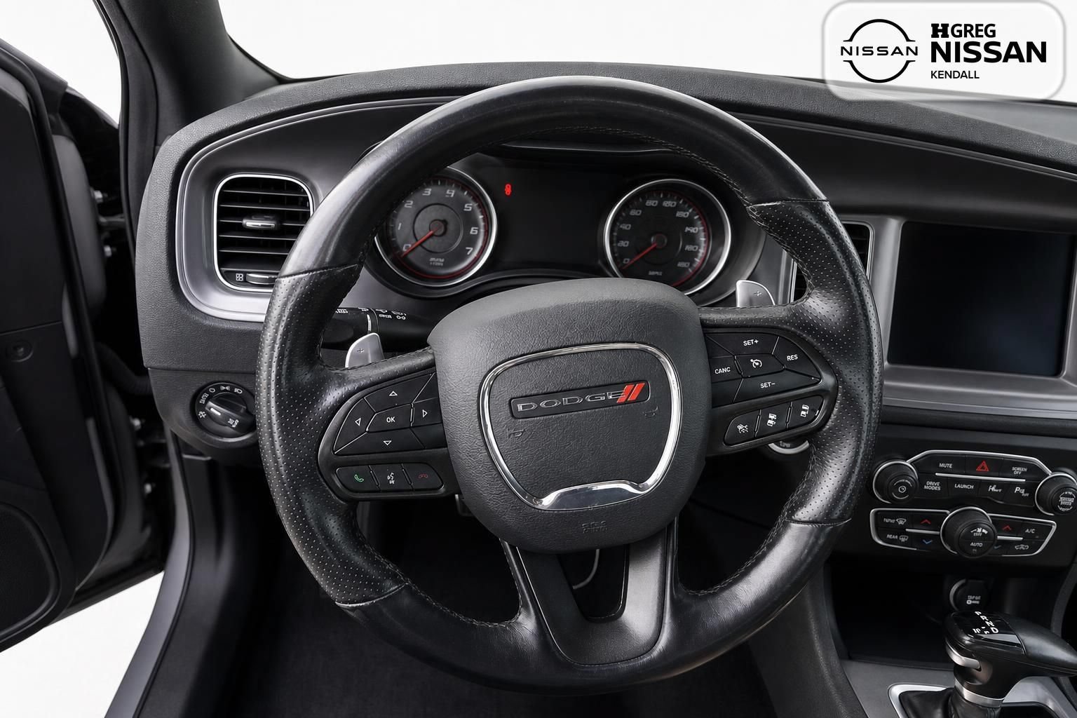 Used 2023 Dodge Charger Scat Pack w/ Navigation & Travel Group RWD image 9