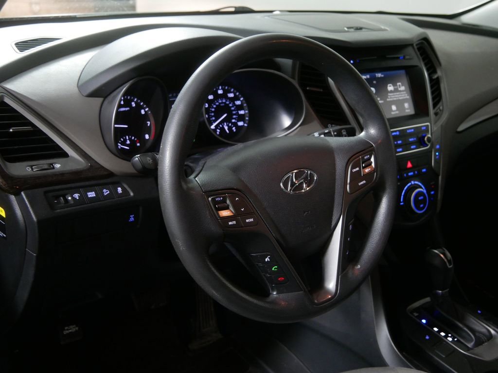 Used 2018 Hyundai Santa Fe Sport w/ 2.4L Value Package 02 AWD/4WD image 12