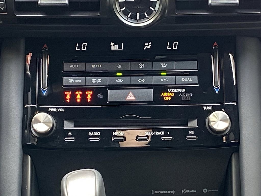 Used 2025 Lexus IS 300 F Sport RWD image 31