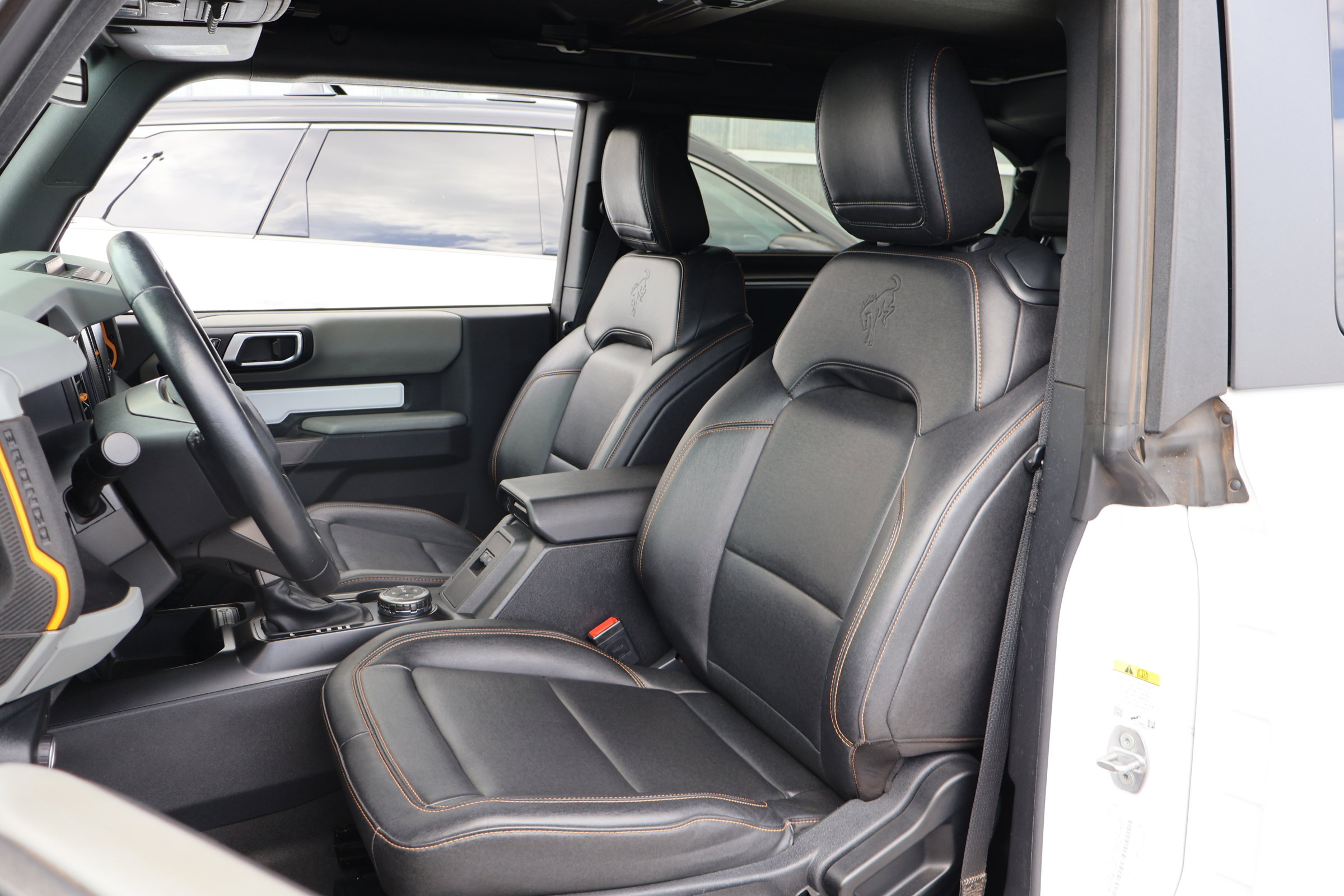 Used 2021 Ford Bronco Badlands AWD/4WD image 2