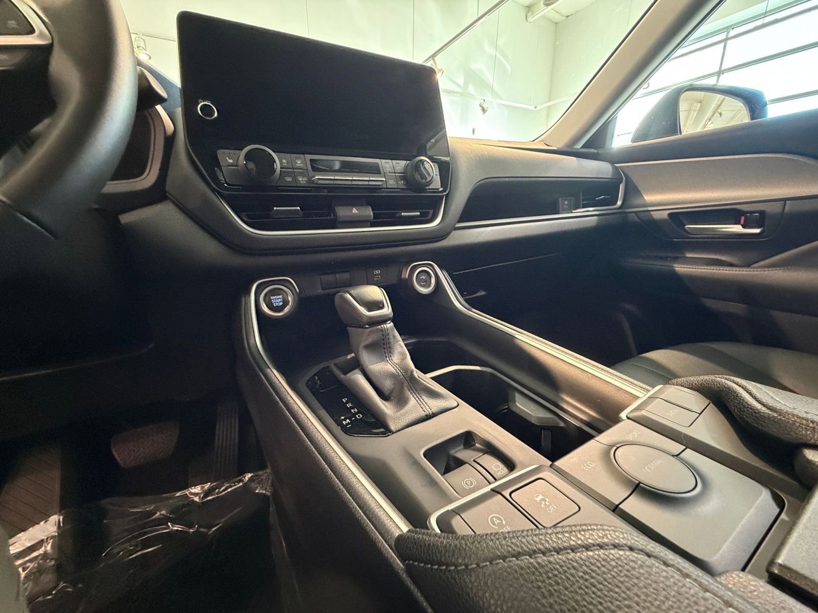 Used 2025 Toyota Grand Highlander FWD image 43