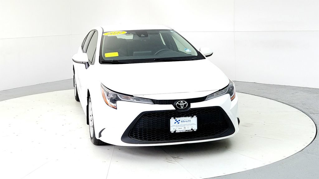 Certified 2022 Toyota Corolla LE FWD image 8