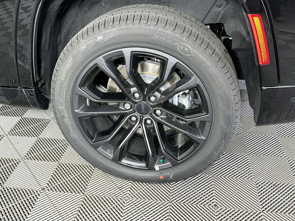 New 2026 Jeep Grand Wagoneer Summit image 40