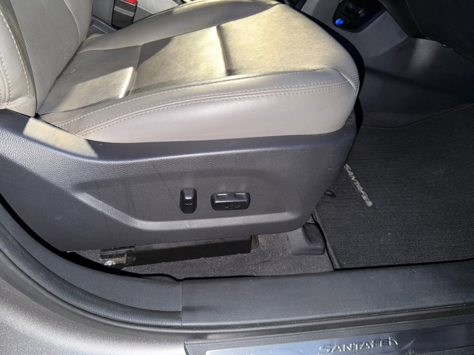 Used 2018 Hyundai Santa Fe Sport FWD image 29