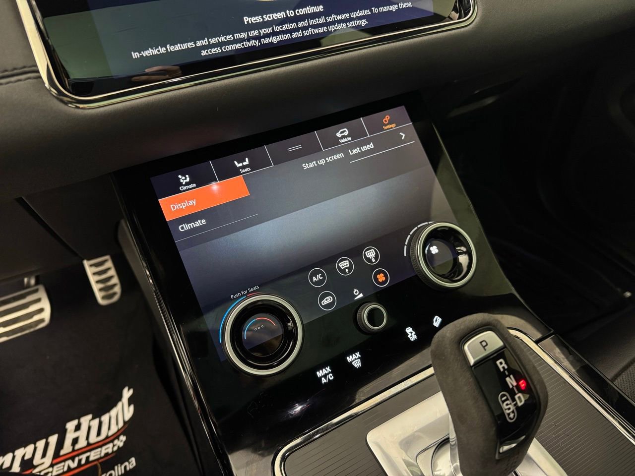 Used 2020 Land Rover Range Rover Evoque R-Dynamic SE image 15