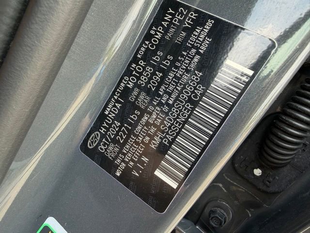 Used 2025 Hyundai Elantra SEL FWD image 23