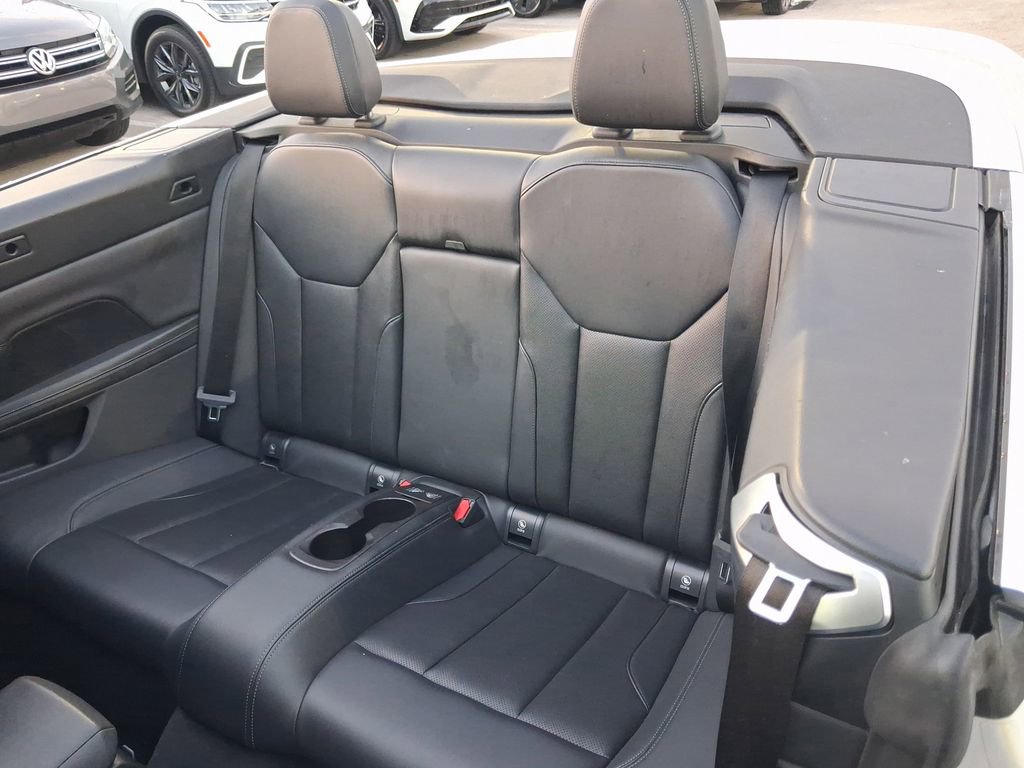 Used 2025 BMW 430i Convertible w/ Premium Package RWD image 10