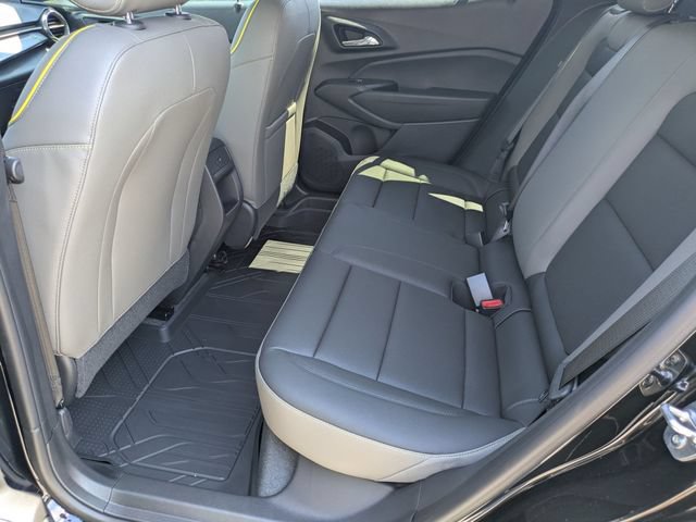 New 2026 Chevrolet Trax ACTIV w/ Sunroof Package FWD image 25