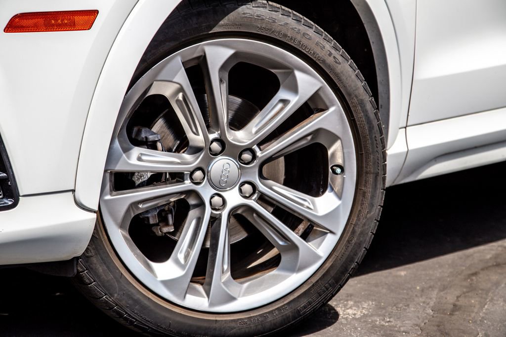 Used 2016 Audi Q3 2.0T Prestige w/ Prestige Package AWD/4WD image 9