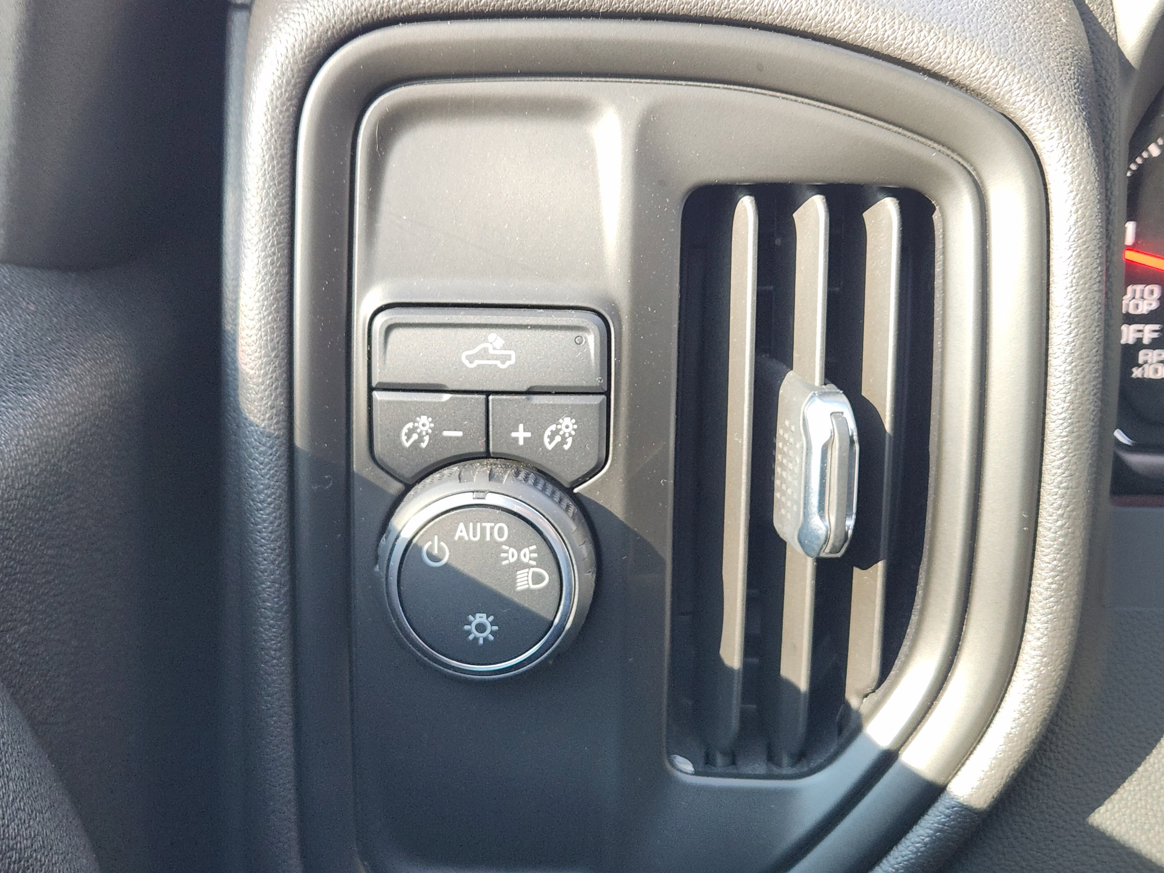 Used 2022 Chevrolet Silverado 1500 Custom w/ LPO, Dark Essentials Package image 26