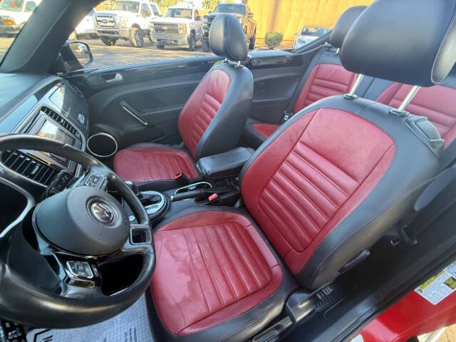 Used 2014 Volkswagen Beetle R-Line FWD image 15