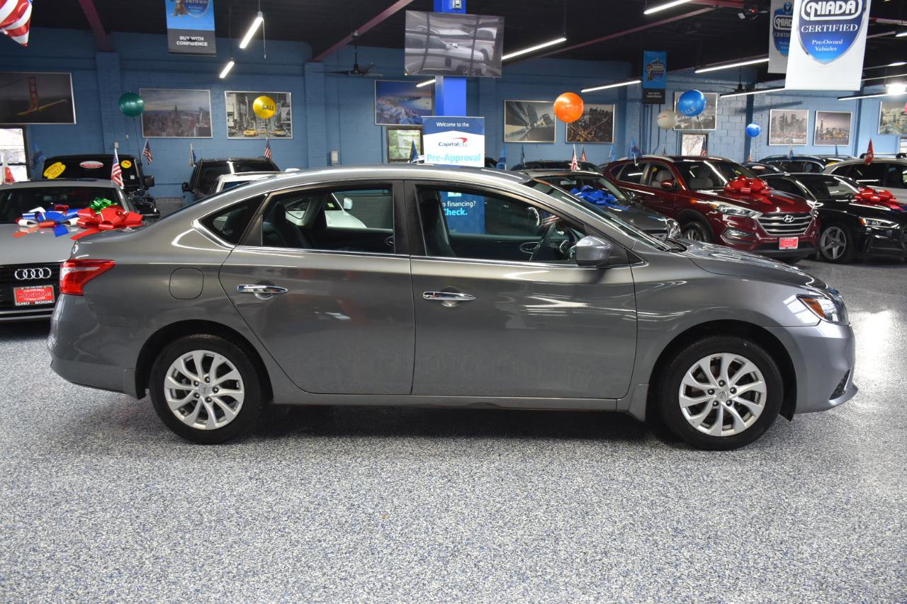 Used 2019 Nissan Sentra SV image 2