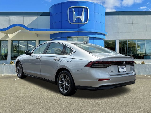 Used 2023 Honda Accord EX image 4