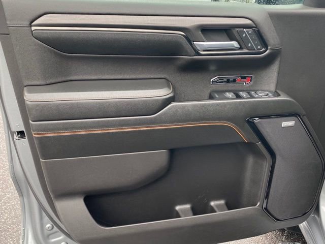 Used 2023 GMC Sierra 1500 AT4 w/ Technology Package AWD/4WD image 11