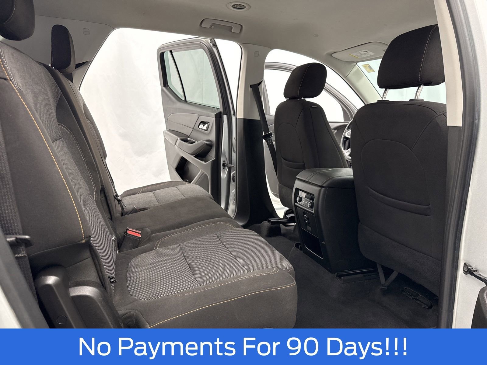 Used 2018 Chevrolet Traverse LT image 31