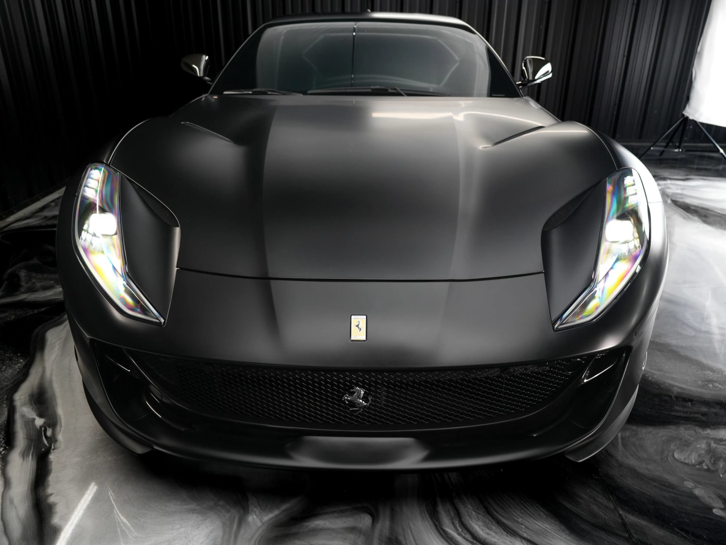 Used 2019 Ferrari 812 Superfast RWD image 6
