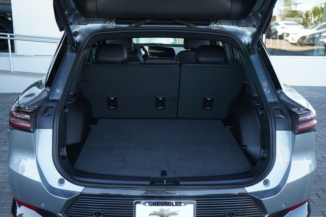 New 2025 Chevrolet Equinox EV LT image 16