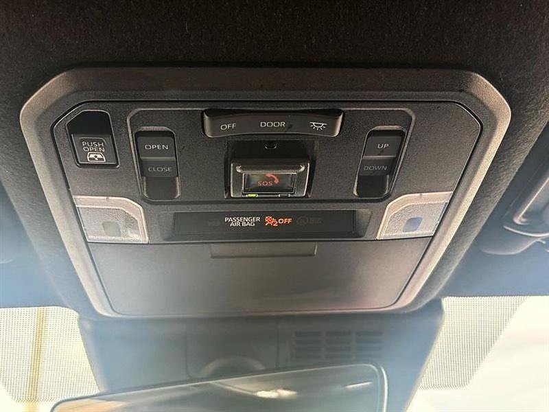 Used 2025 Toyota 4Runner Limited AWD/4WD image 37