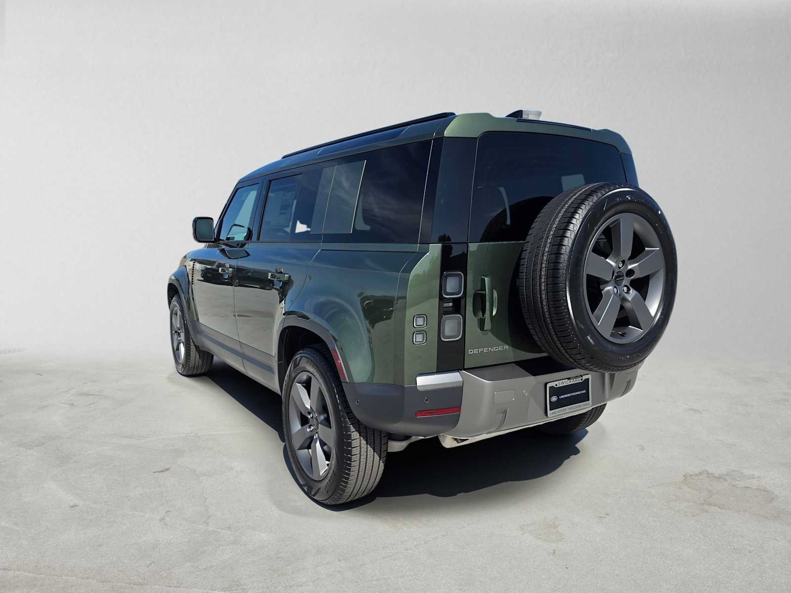 New 2026 Land Rover Defender 110 S AWD/4WD image 3