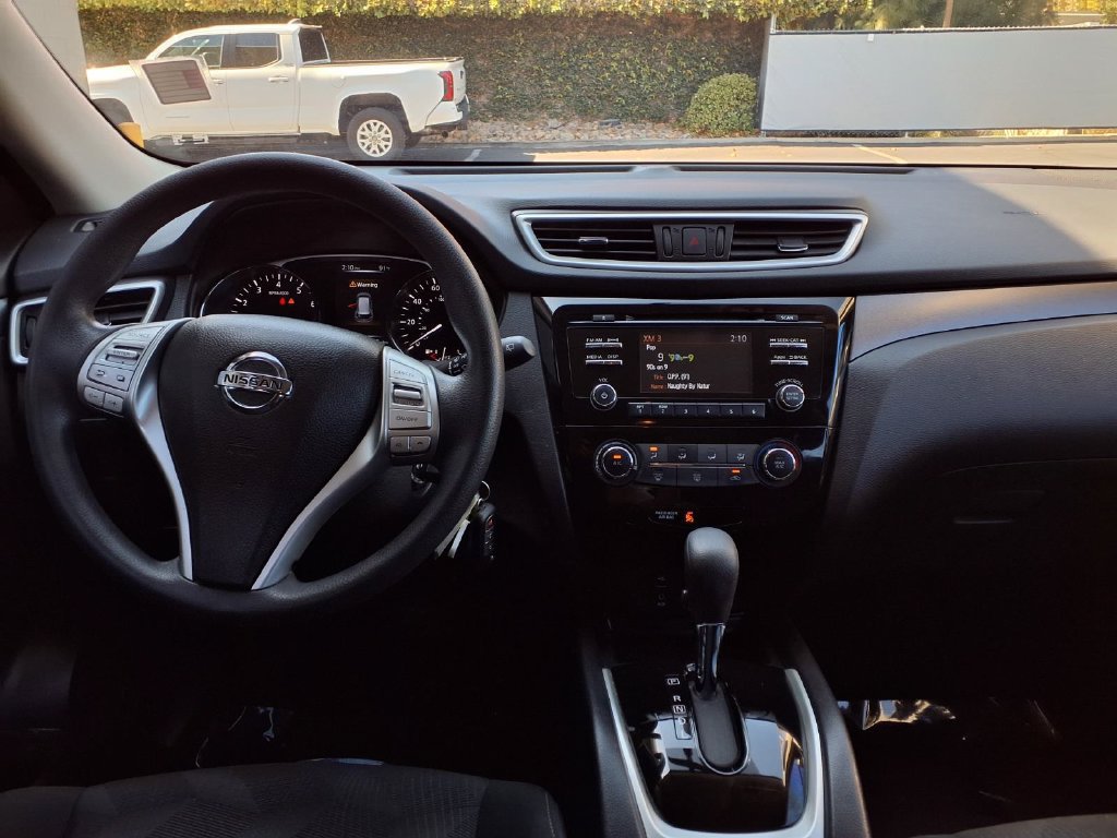 Used 2016 Nissan Rogue S FWD image 22
