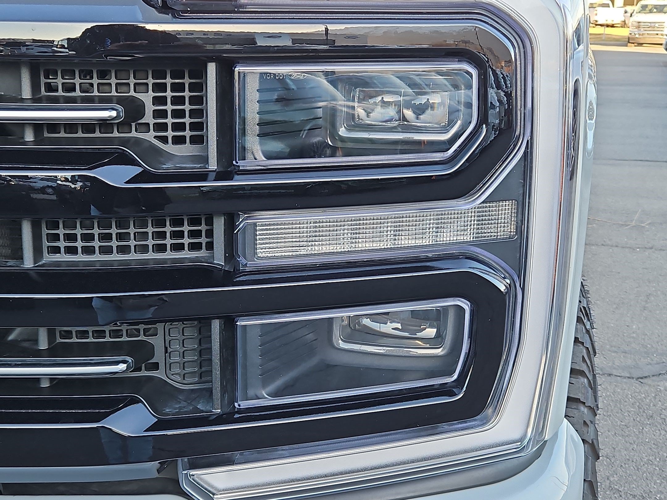 Used 2026 Ford F350 Platinum AWD/4WD image 13