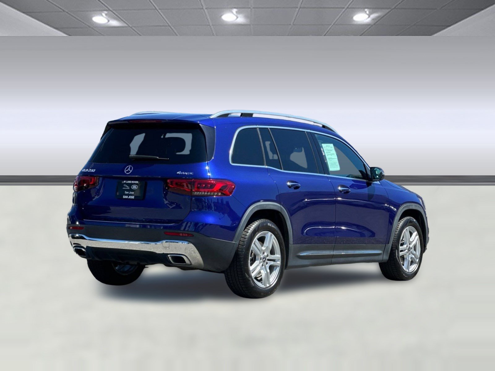 Used 2021 Mercedes-Benz GLB 250 4MATIC image 9