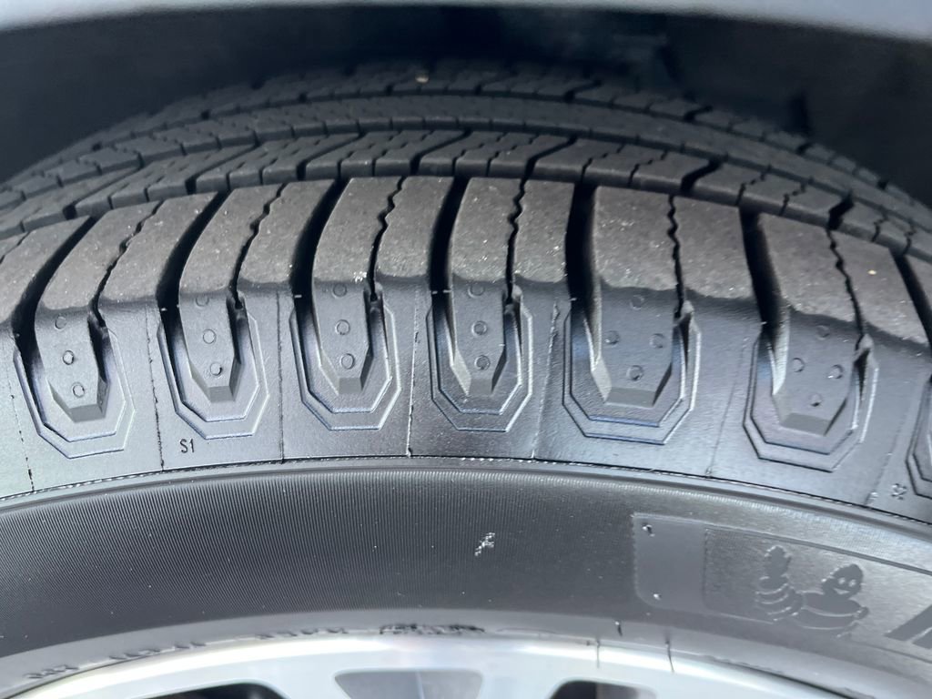 Used 2021 Ford Escape SEL w/ Technology Package image 30