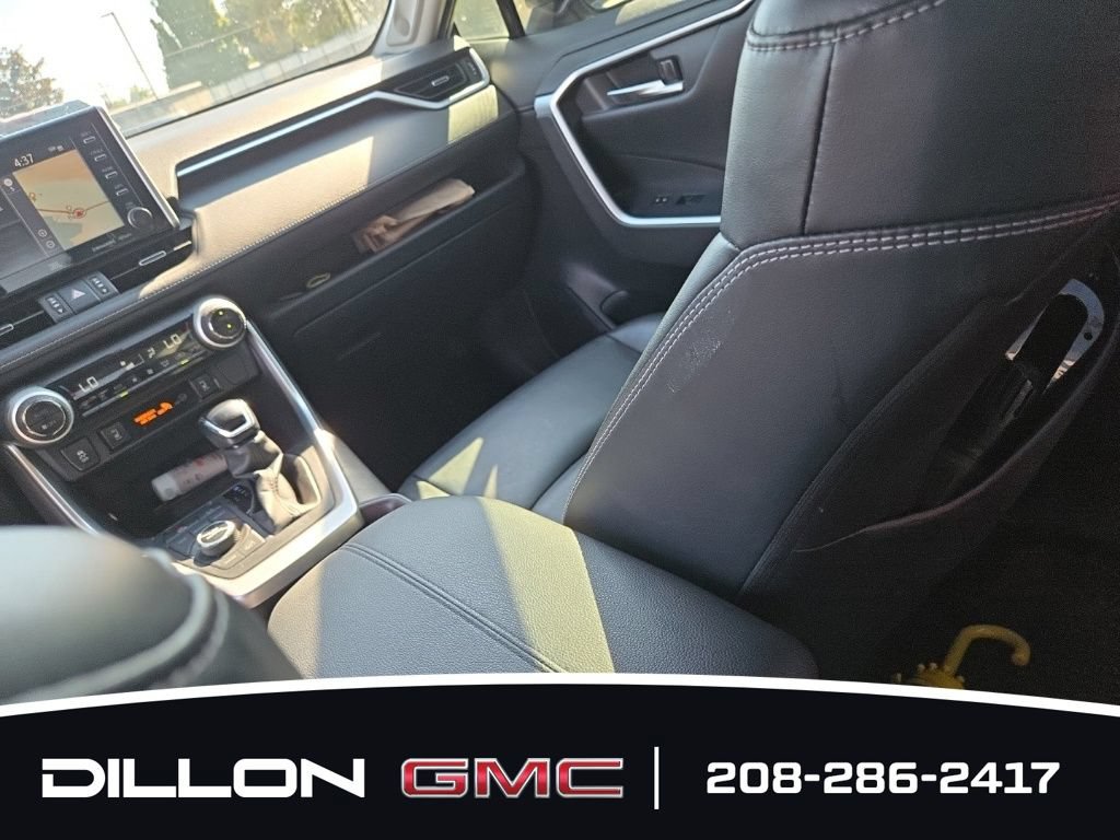 Used 2020 Toyota RAV4 Limited AWD/4WD image 24
