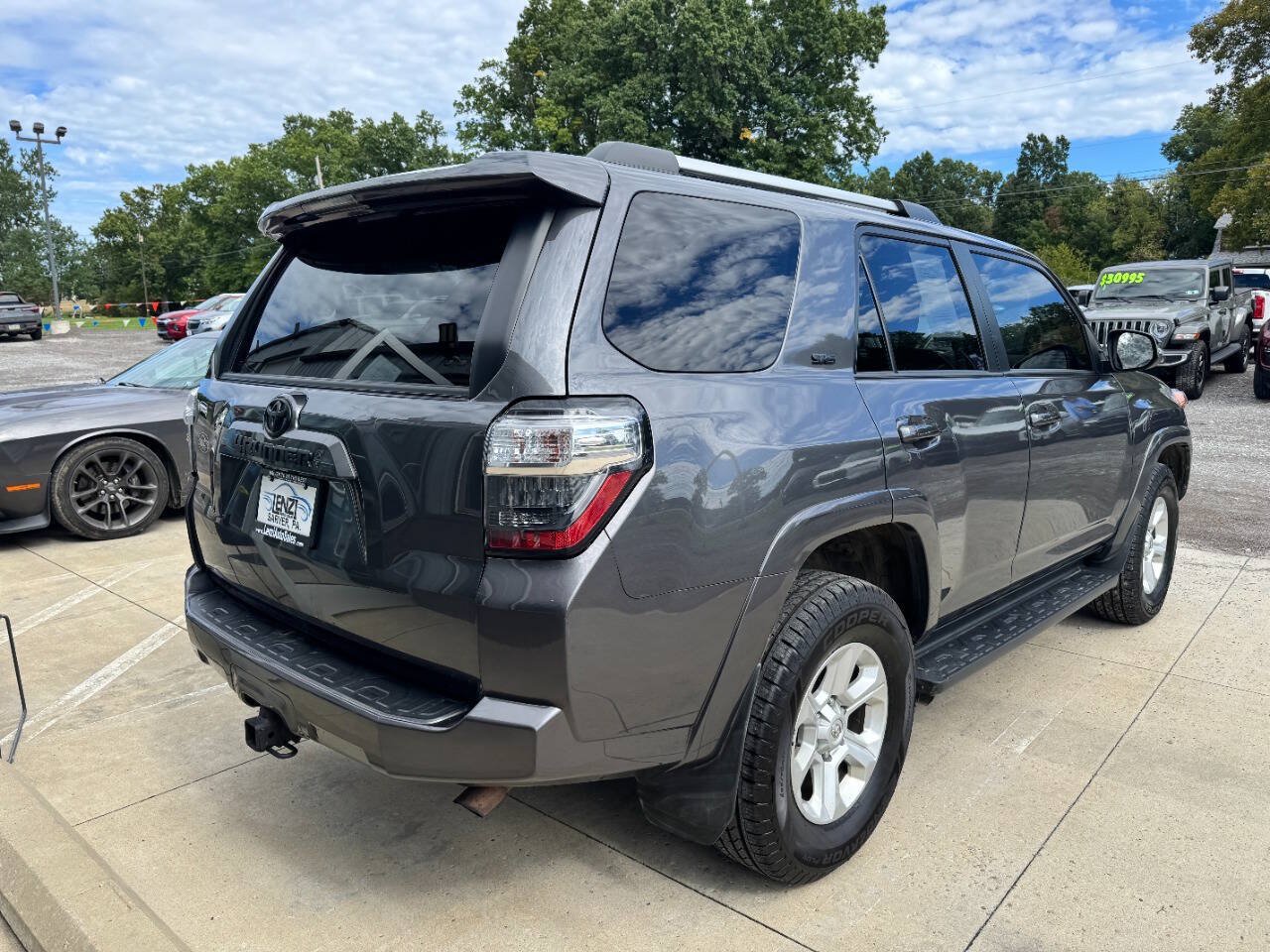 Used 2021 Toyota 4Runner SR5 Premium w/ Moonroof Package AWD/4WD image 8