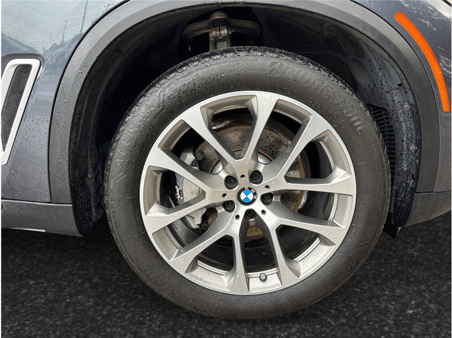Used 2019 BMW X5 xDrive40i w/ Convenience Package image 13