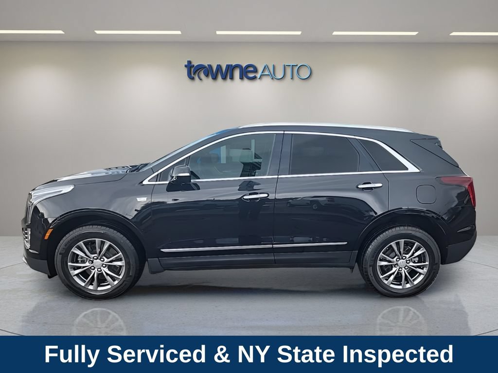 Used 2022 Cadillac XT5 Premium Luxury AWD/4WD image 2