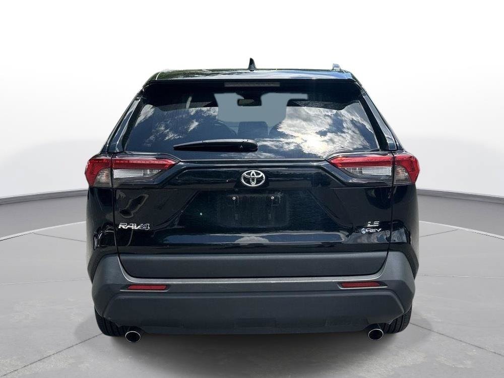 Used 2025 Toyota RAV4 LE AWD/4WD image 7
