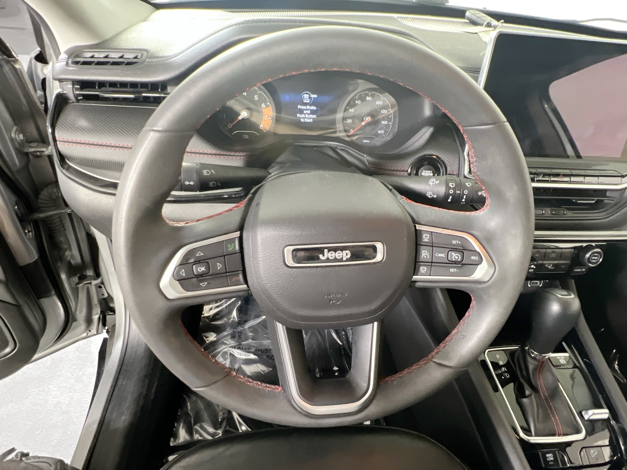 Used 2022 Jeep Compass Trailhawk AWD/4WD image 11