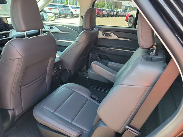 New 2026 Ford Explorer Active w/ Active Comfort Package AWD/4WD image 17