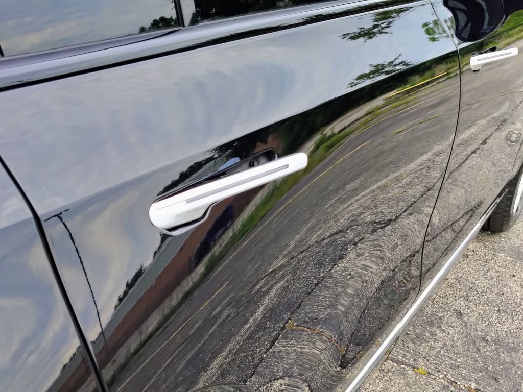 New 2027 Cadillac Vistiq Premium Luxury AWD/4WD image 13