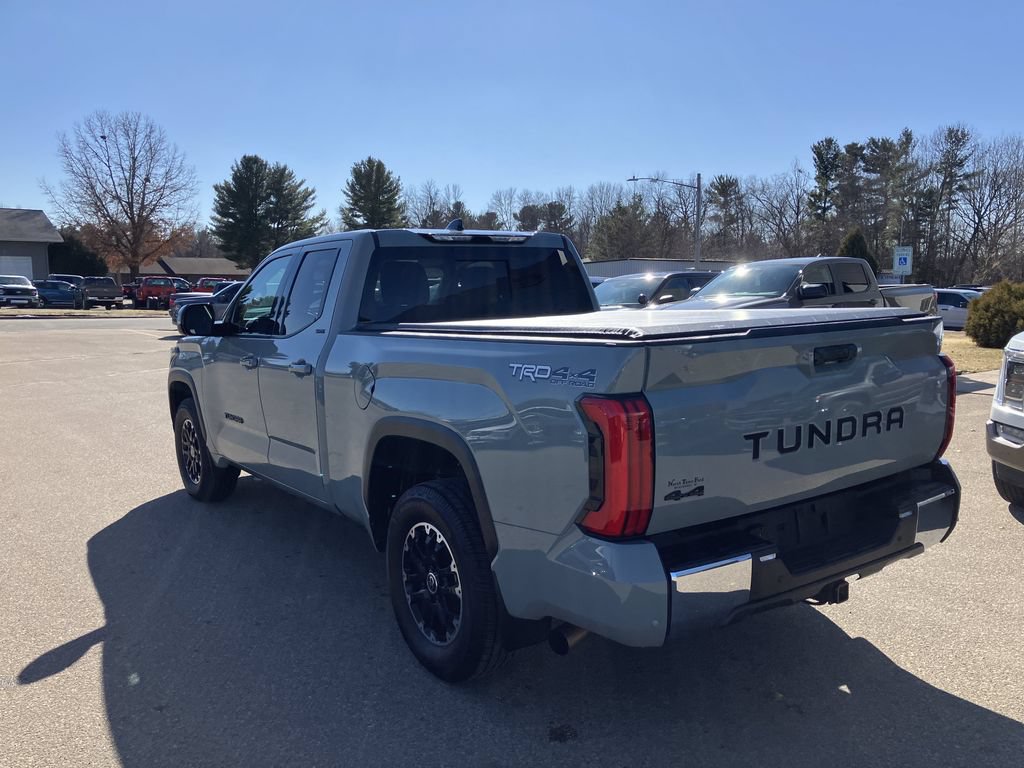 Used 2022 Toyota Tundra SR5 w/ TRD Off-Road Package AWD/4WD image 8